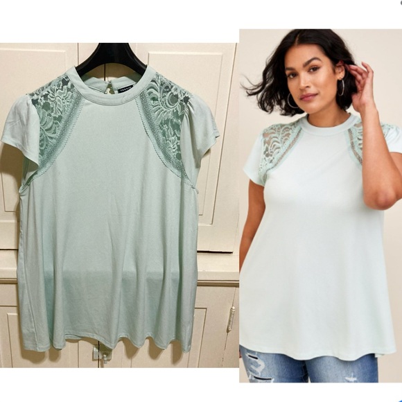 Tops - TORRID Size 2 Mint Green Floral Lace Short Sleeves Top Shirt Blouse *READ*